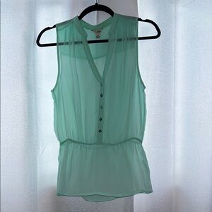 Guess Green Sleeveless Buttoned Blouse